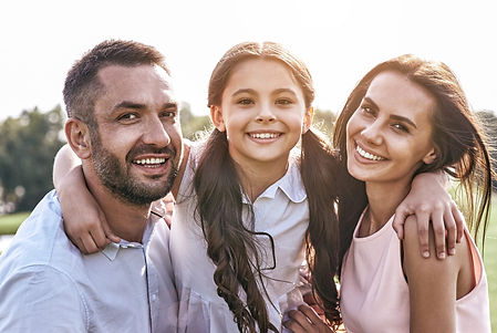 Bild-Familie-Adobe-224342923.jpeg