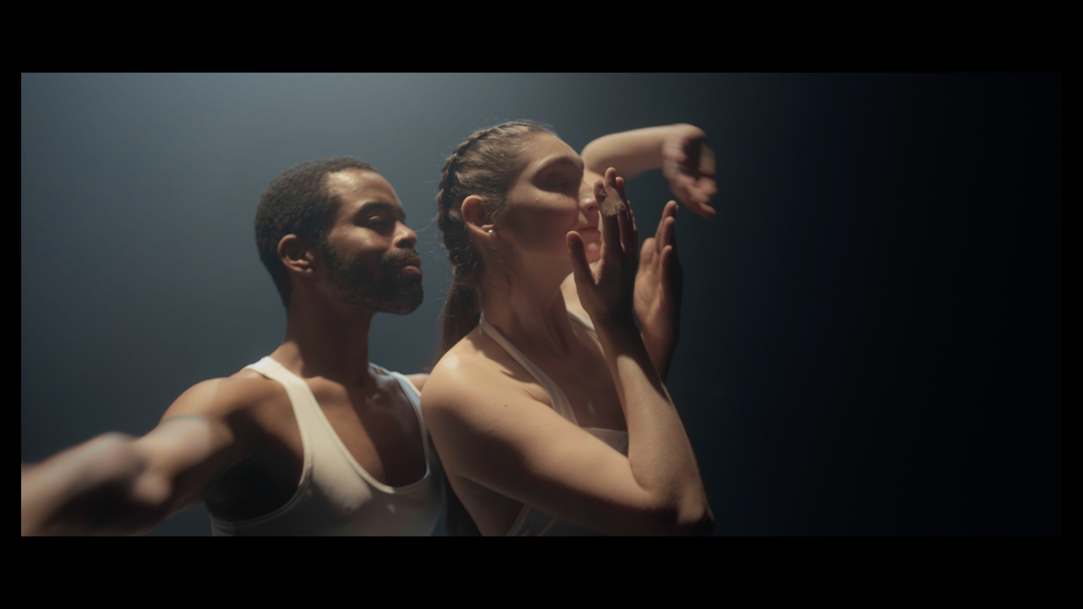 Dafna - The Man In My Dreams still 3