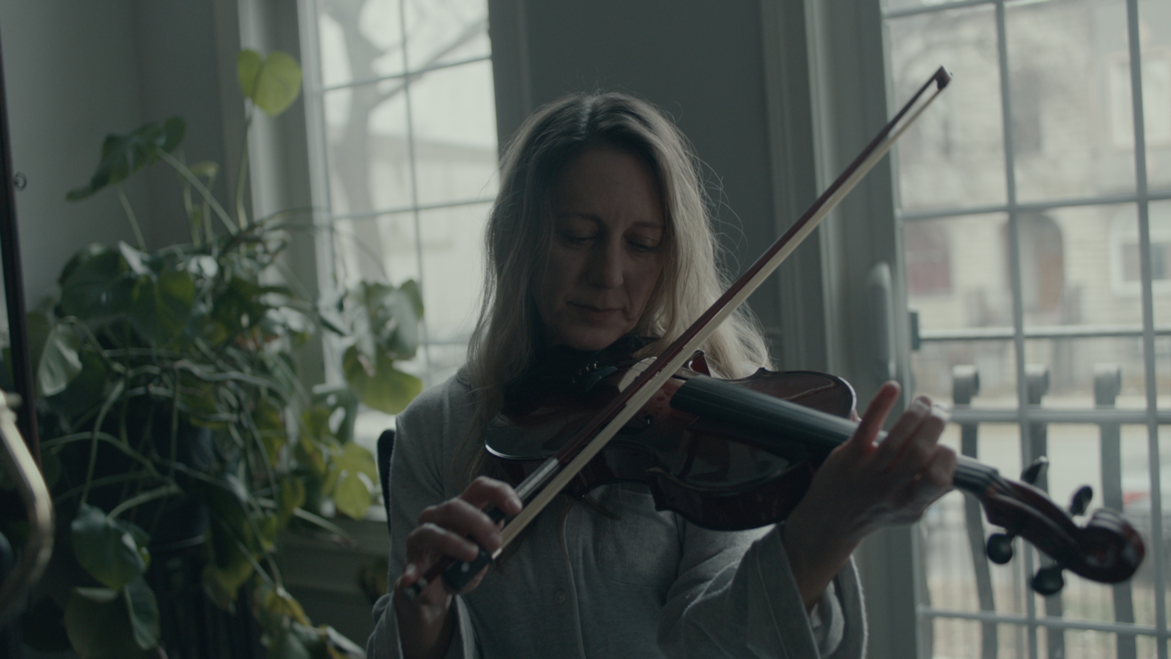 Farewell Symphony still 3