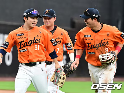 Hanwha Eagles became the first place in the KBO league.