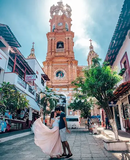 Catedral del malecón en Puerto Vallarta