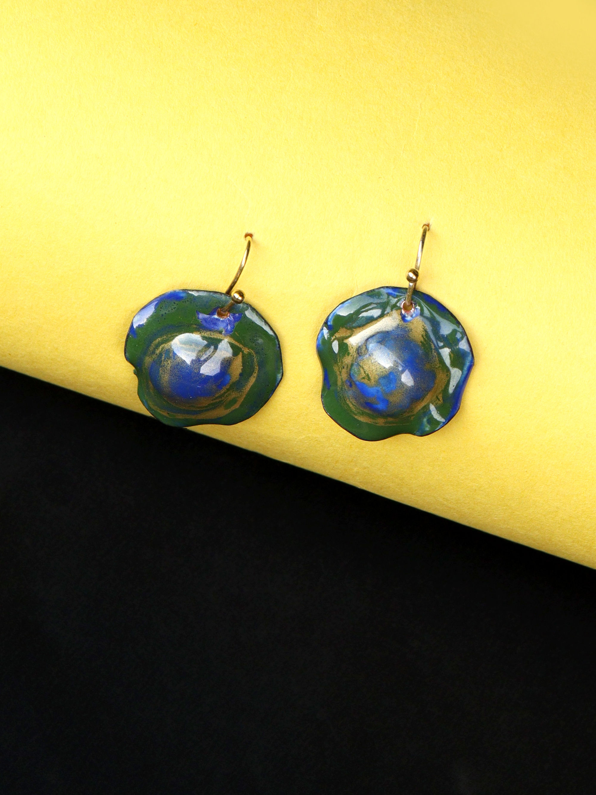 Danglers