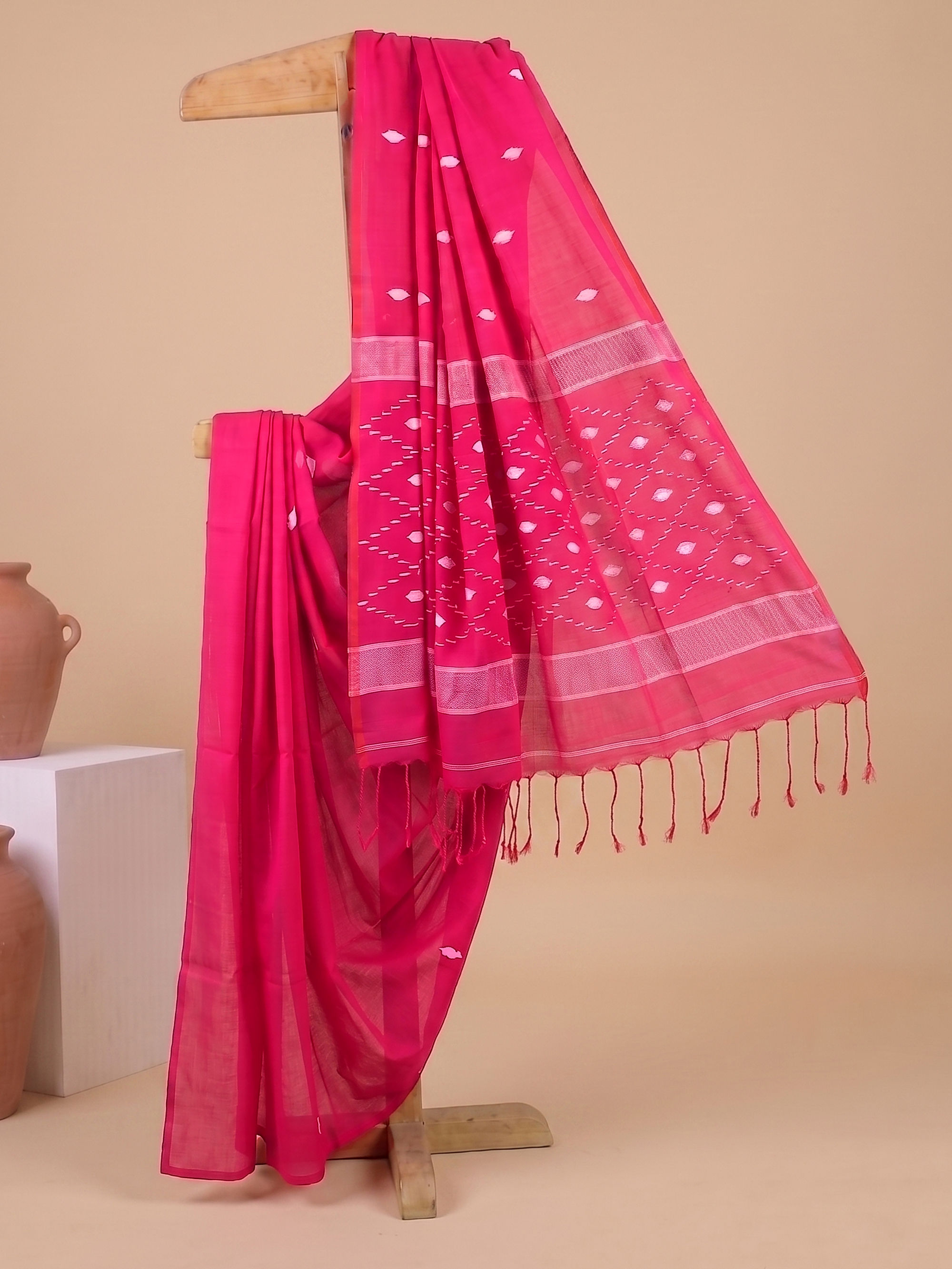 Jamdani Saree