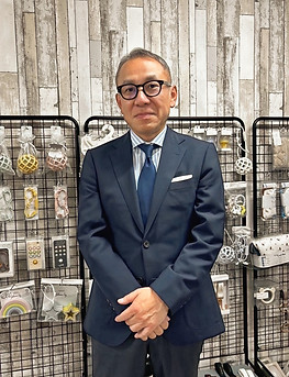 社長スナップ20250409HP掲載2_edited_edited.jpg