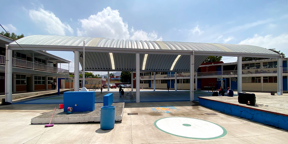 EN VOZ BAJA: Un vistazo al aula.