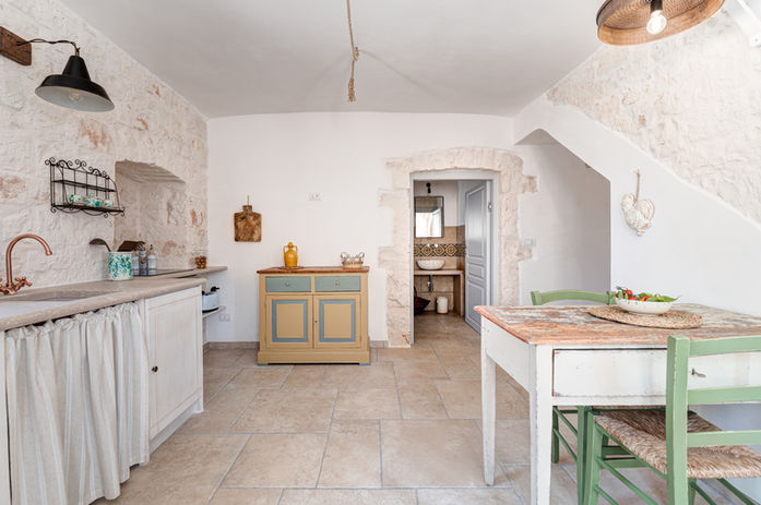 Borgo Altobello-Apulia-Trulli-Cisternino-Granaia.jpg