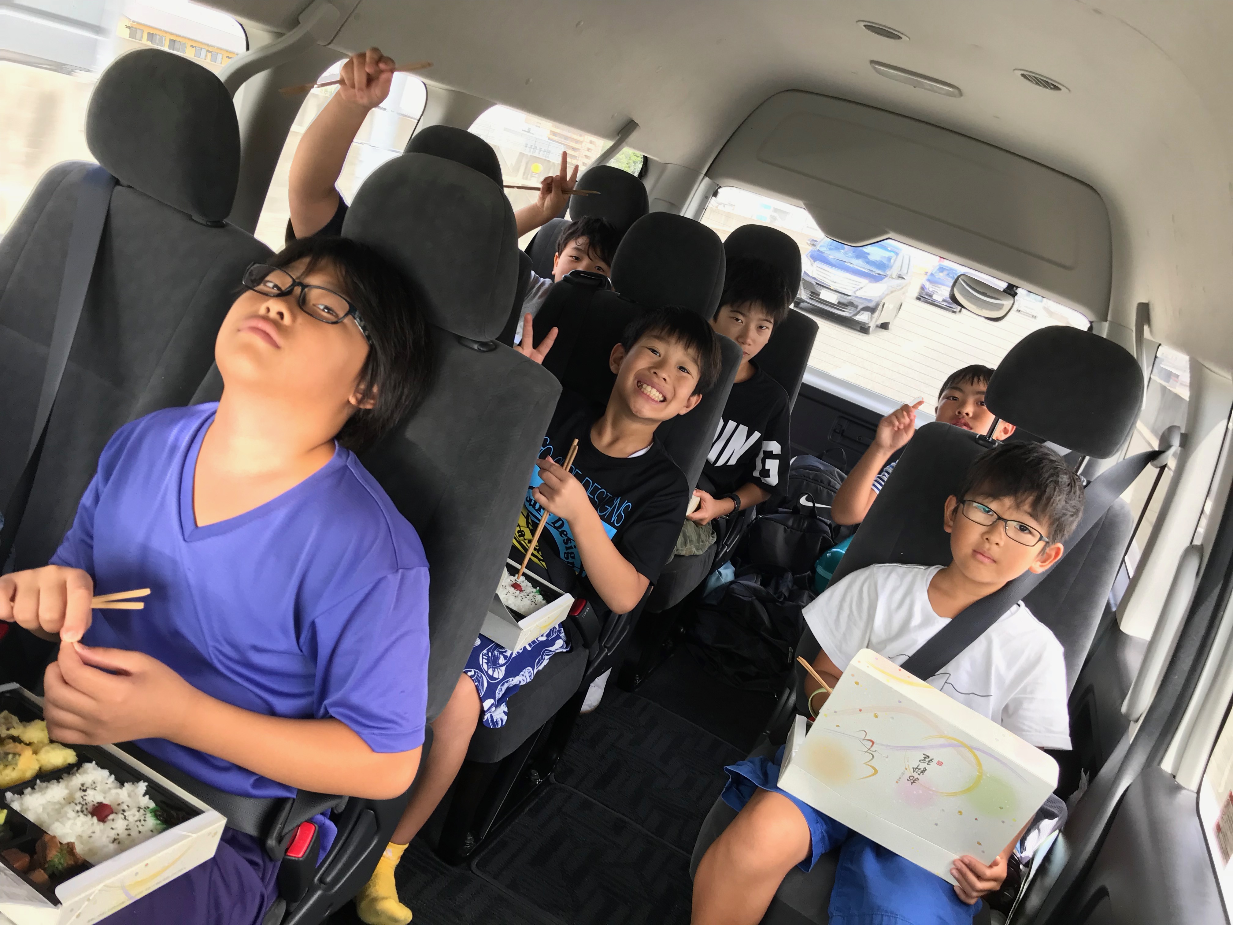 2日目車内ランチ①
