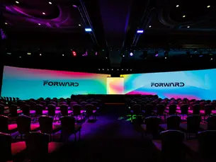 WHAT DOES A CORPORATE MEETING PLANNER DO?
