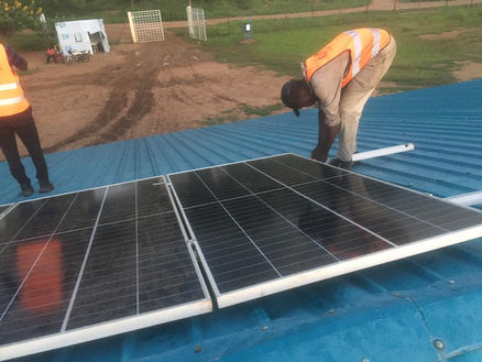 Ayuda Humanitaria a Refugiados en Uganda