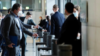 Գերմանիայի խորհրդարանը հաստատել է կարանտինային նոր կանոններ