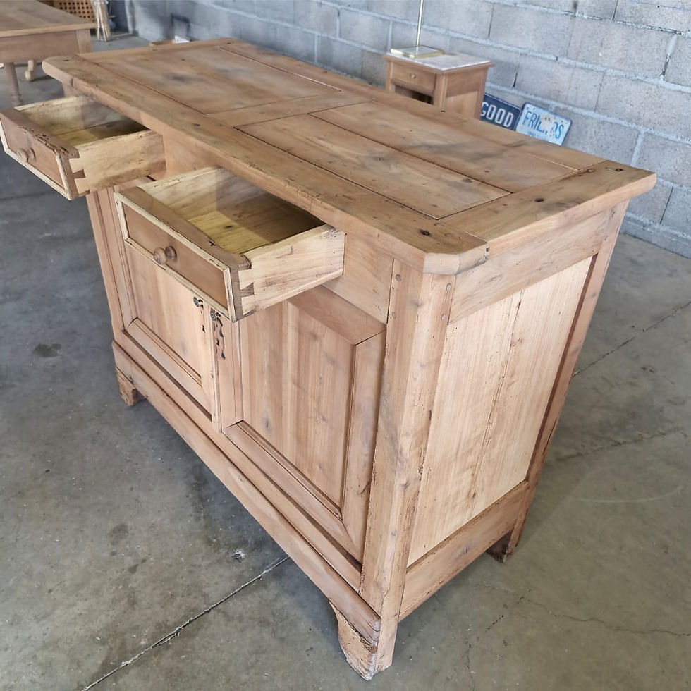 Miniature : Buffet ancien en bois massif – entièrement aérogommé et traité