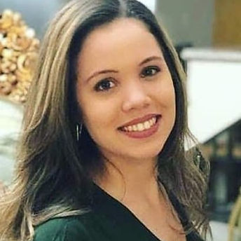 Giovana Coordenadora.jpeg