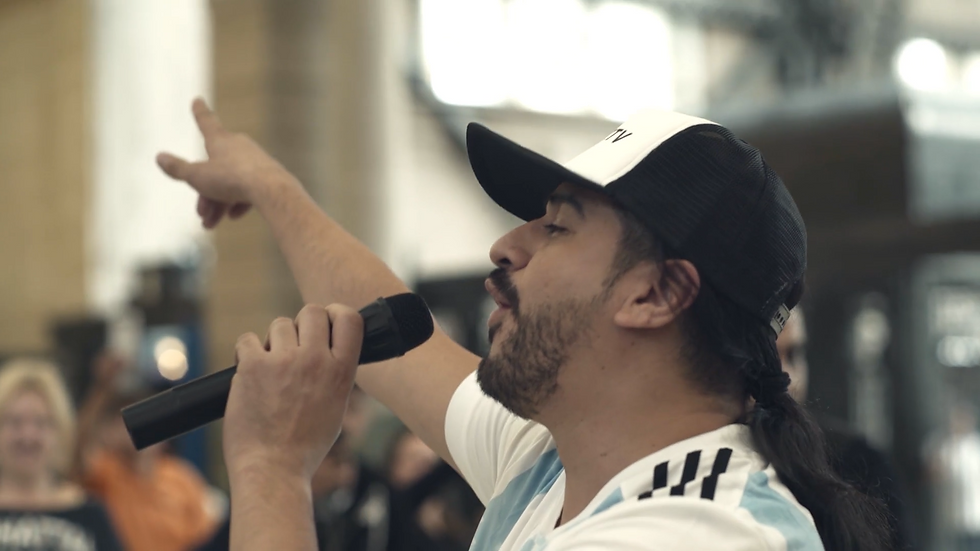 himno-directv (1080p).mp4.00_00_34_06.Still006.png