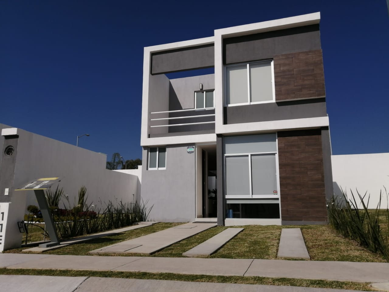 EN PRIVADA ZONA SUR CASA EN VENTA AGUASCALIENTES