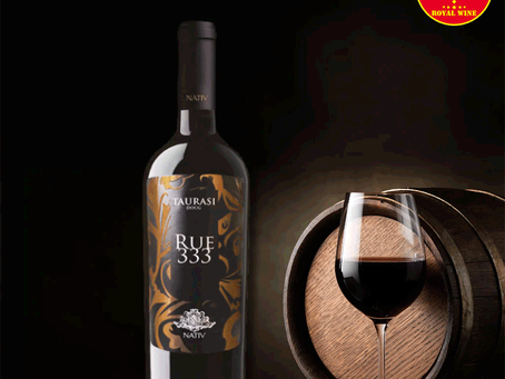 Rượu vang Rue 333 Taurasi Nativ xem thêm: vangchat.com.vn/ruou-vang-rue-333-