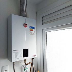 Instalação Serviterm de aquecedor de água a gás Rheem digital