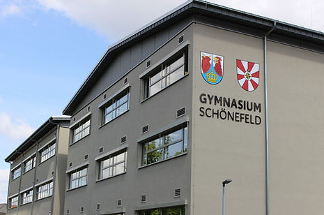 30.04.2025 - Ausstellungseröffnung im Gymnasium Schönefeld