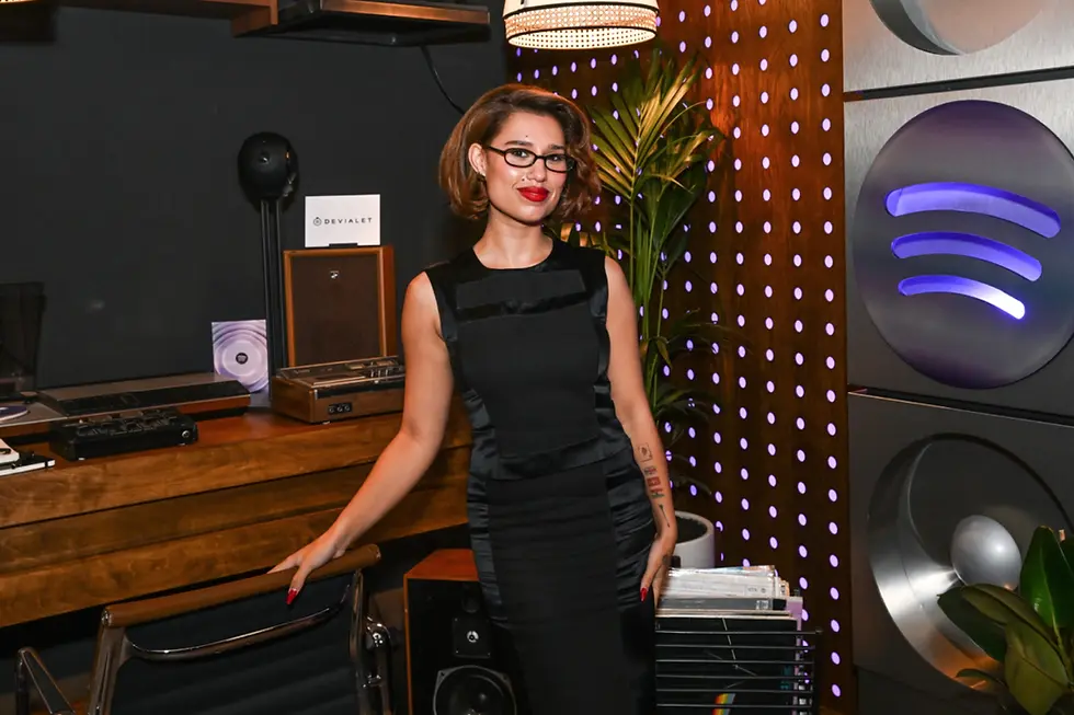 Raye Released Her New Single – Click Clack Symphony