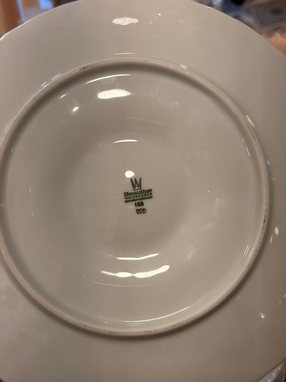 Miniature : Assiettes anciennes en forme de coquillage 🏷️ 