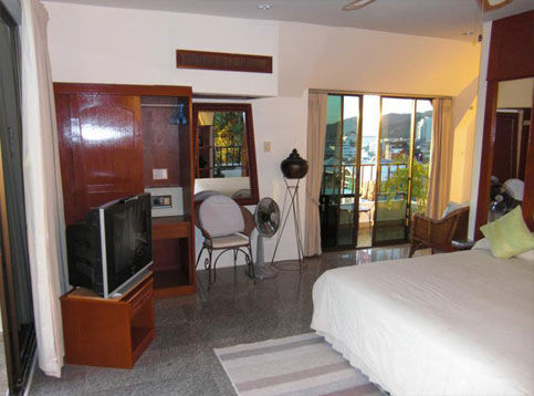 Phuket Patong Hotel (10).jpg