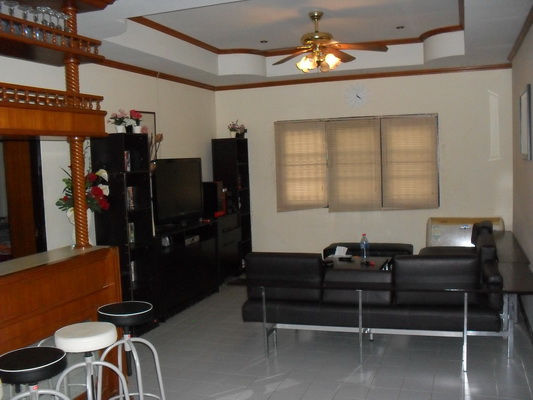 Bargain house_35.JPG
