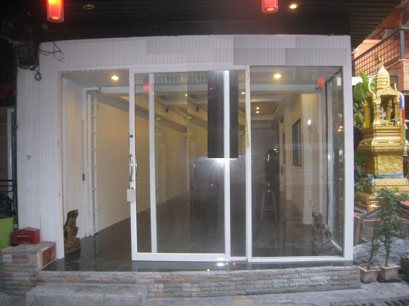 Walking Street Shop_39 - Copy (2).JPG