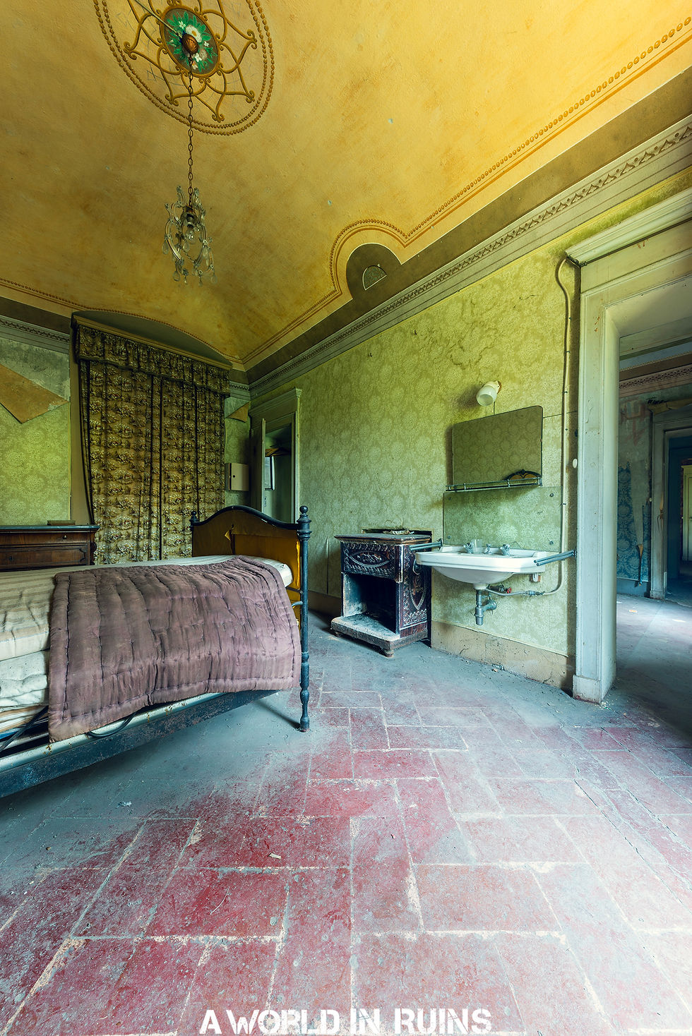 Il Palazzo Rosso, Italy