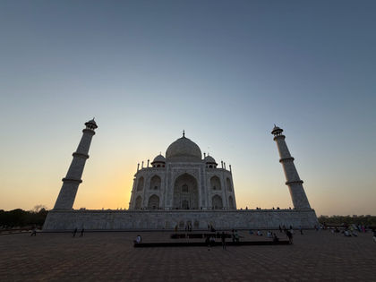 Contiki Eternal India: Agra and the Taj Mahal