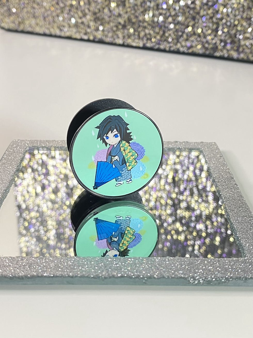 Thumbnail: Giyuu Adjustable Phone Holder