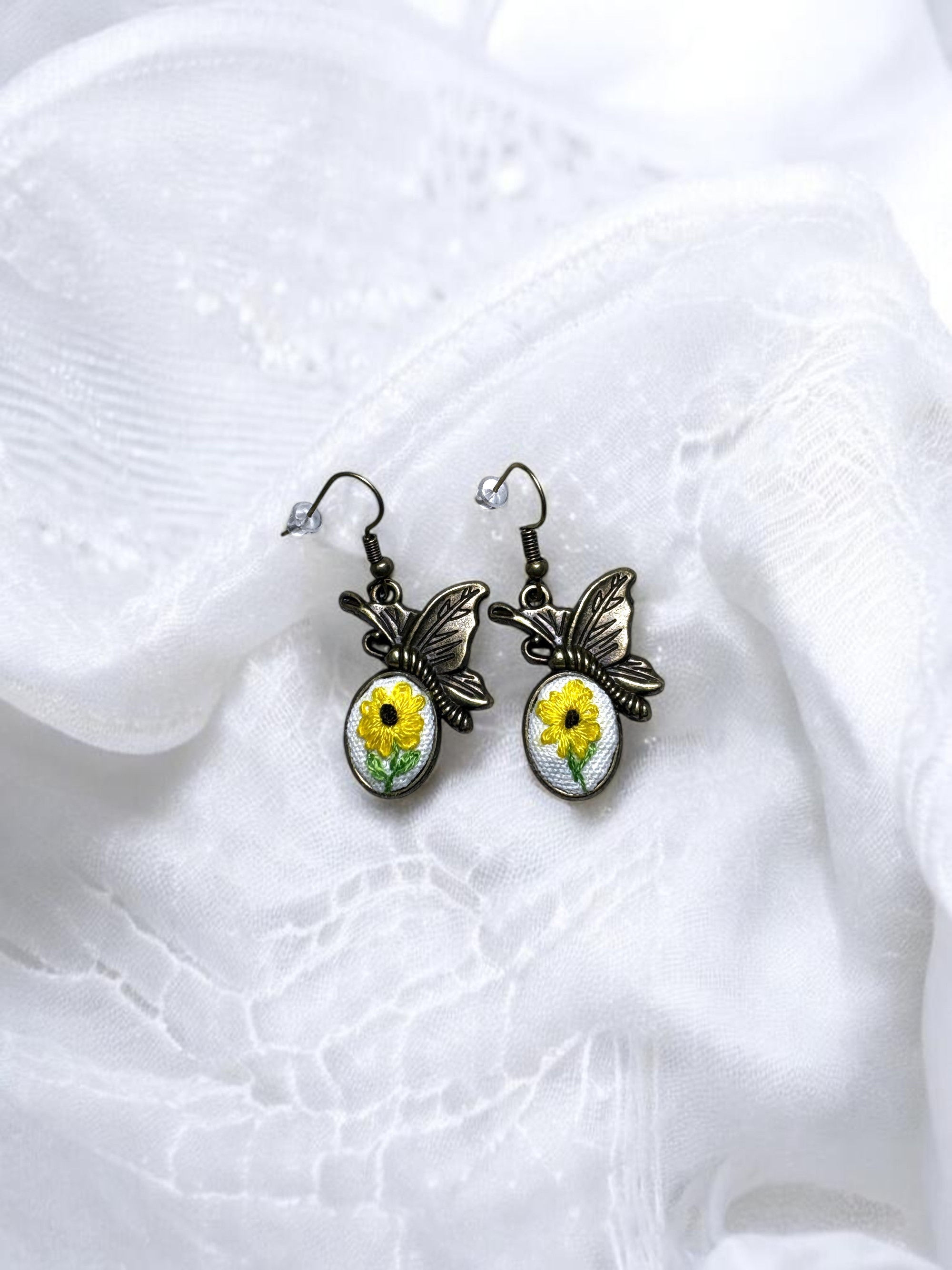 Earring Placeholder