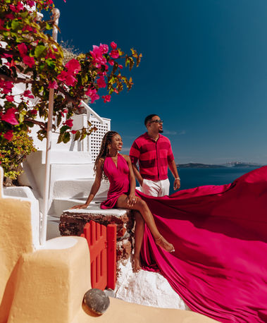 Santorini engagement photoshoot for couples visiting Greece