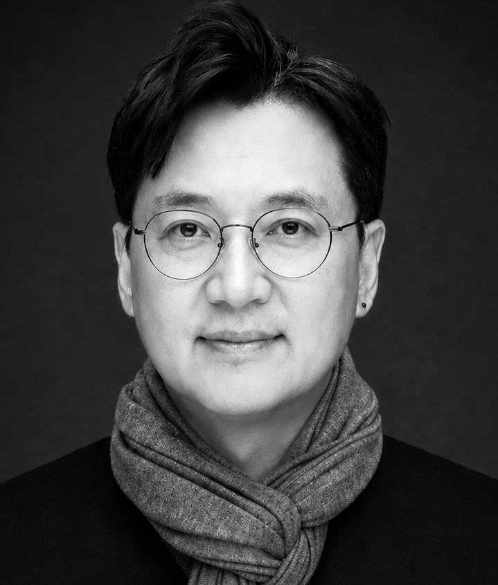 Henry Kim Headshot bw.jpeg