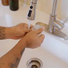 Como quitarse los olores de las manos