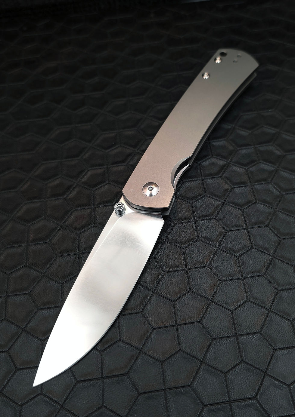 Old Guard - S90V - Titanium