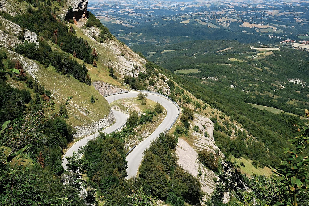 Hairpin bends in Italy, SS81, Abruzzo roads