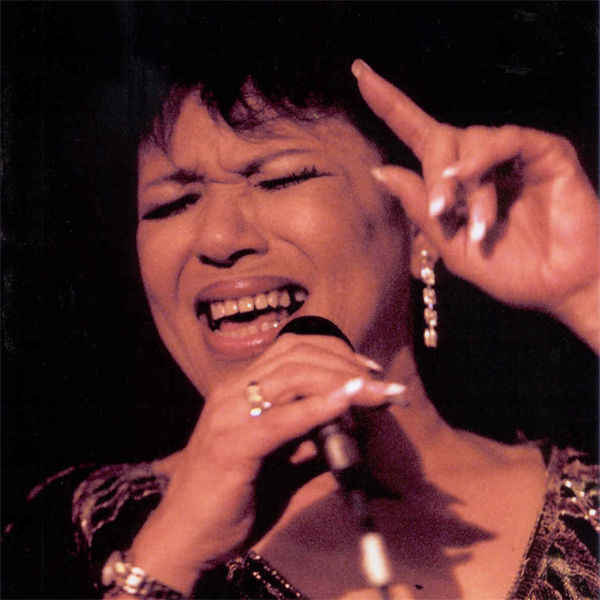 Shawnn Monteiro in Concert