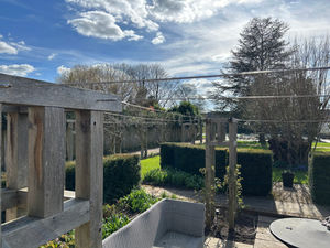 Fixing climbing wires