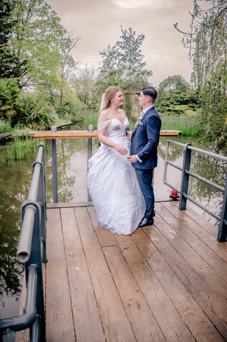 outdoor wedding bride and groom