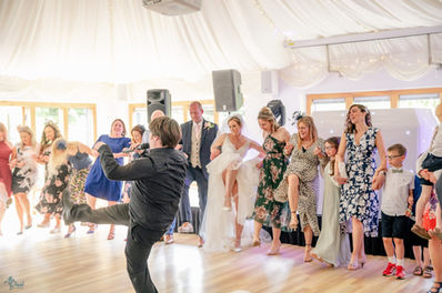 singing waiter at suffolk wedding at ivy house