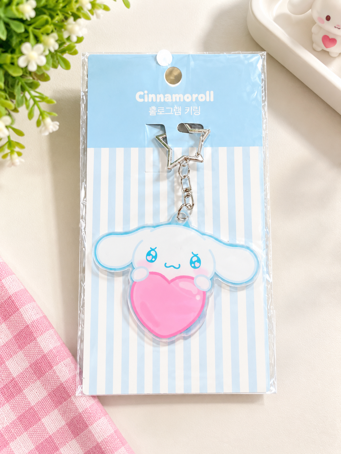 Character Acrylic Keychain for Bags, Backpacks (Cinnamoroll)