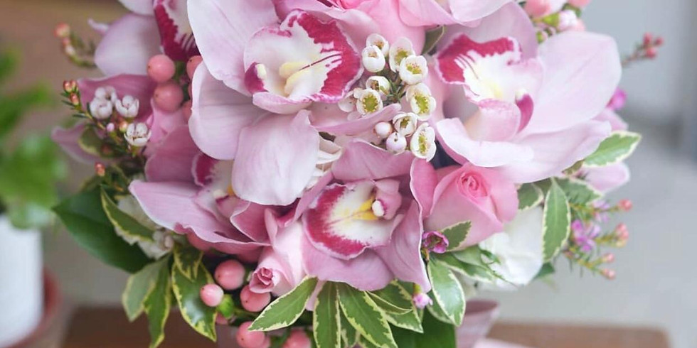01a. Fresh Wedding Bouquet 蕙蘭鮮花球班