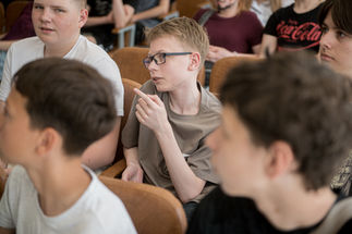 Arbuzynka students complete energy education course by Energy Act for Ukraine Foundation