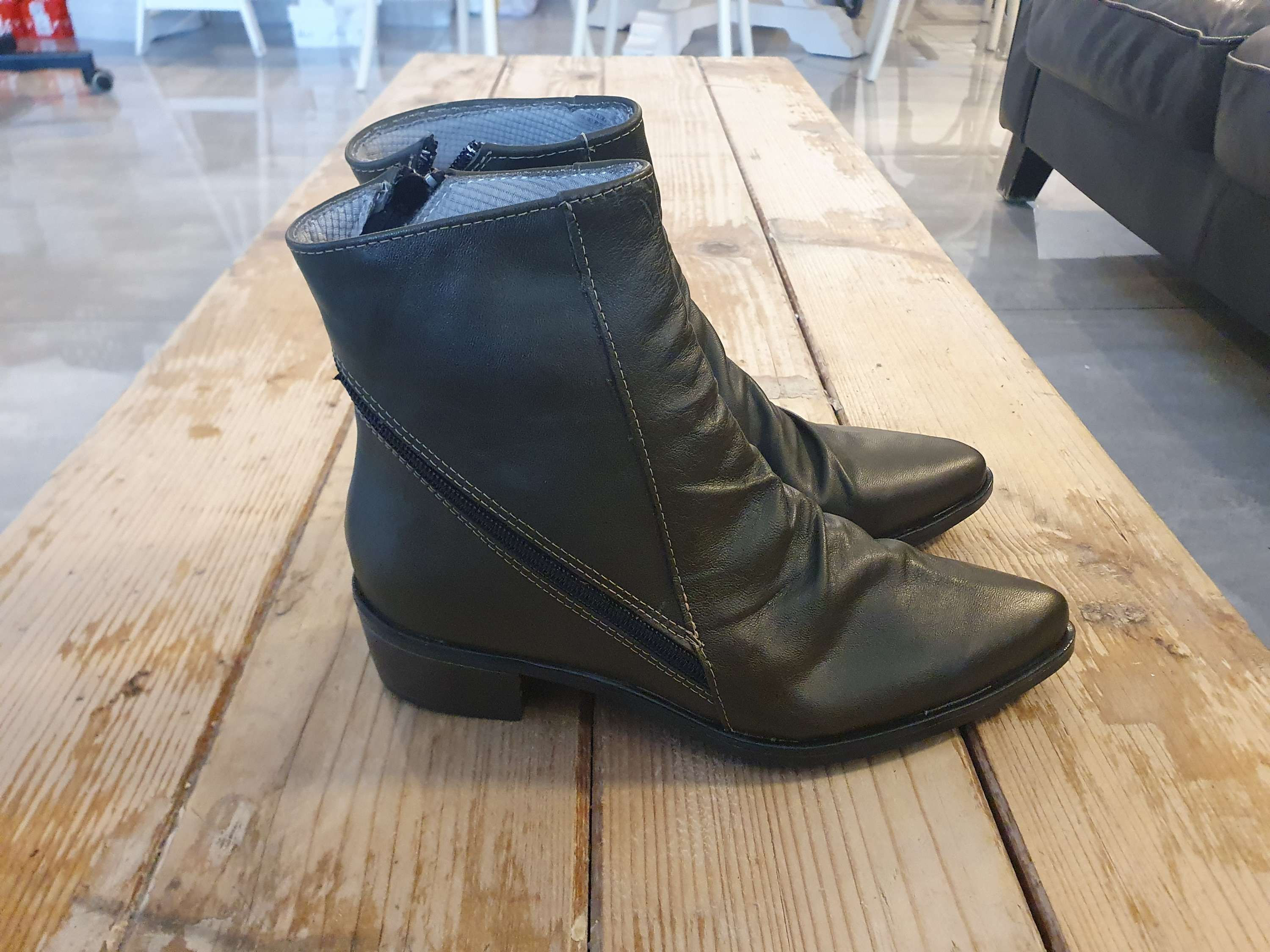 4485 עקב 4 ס"מ ניתן להזמין ב20 גוונים שונים 