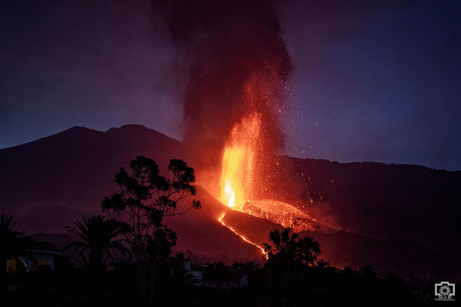 volcan casas.jpg