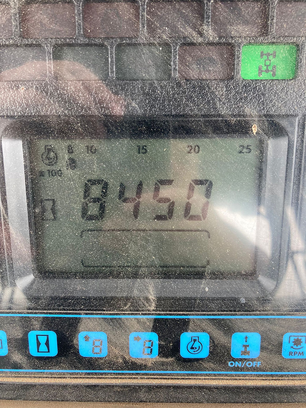 New Holland 8260