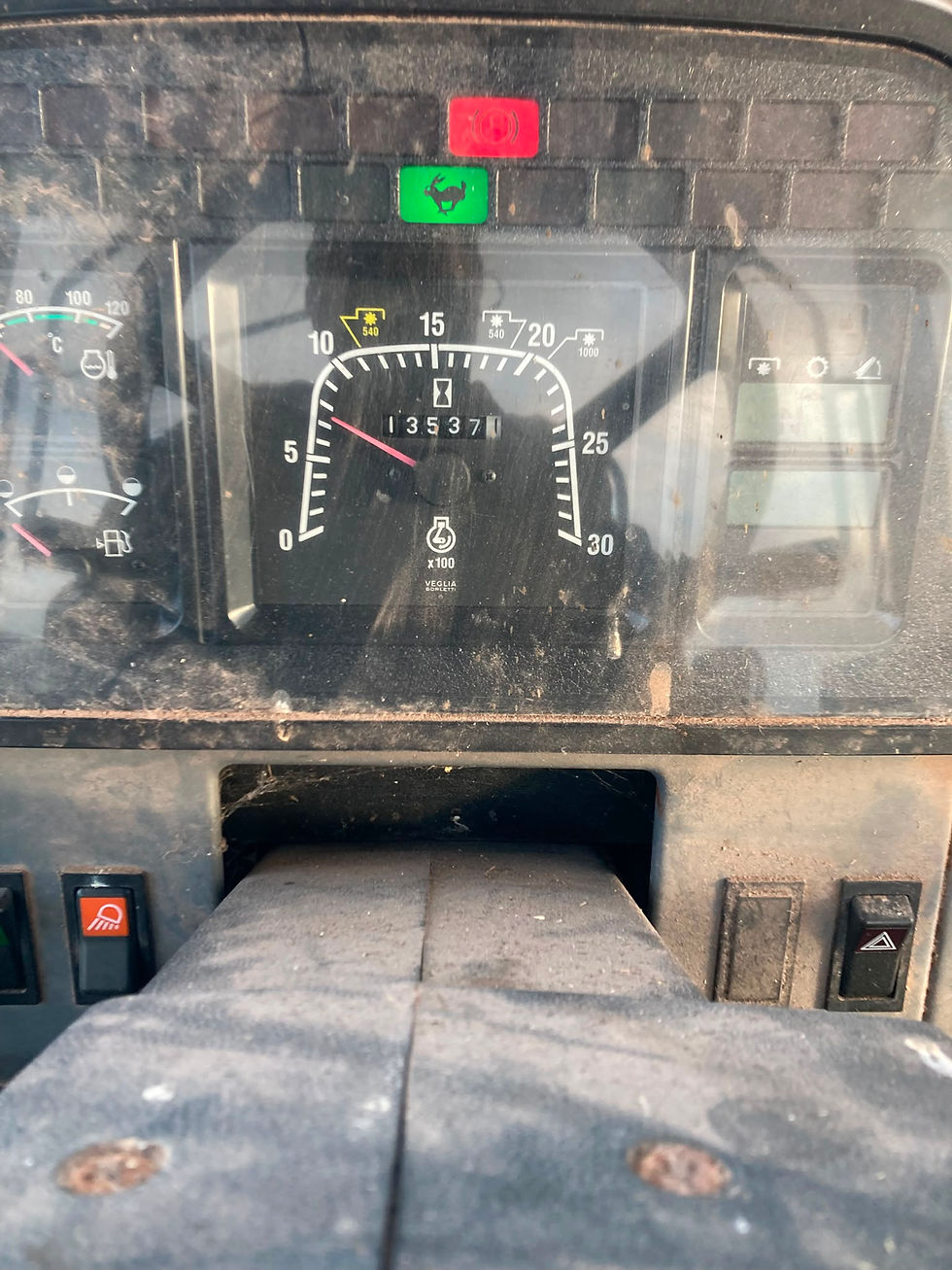 New Holland 7740