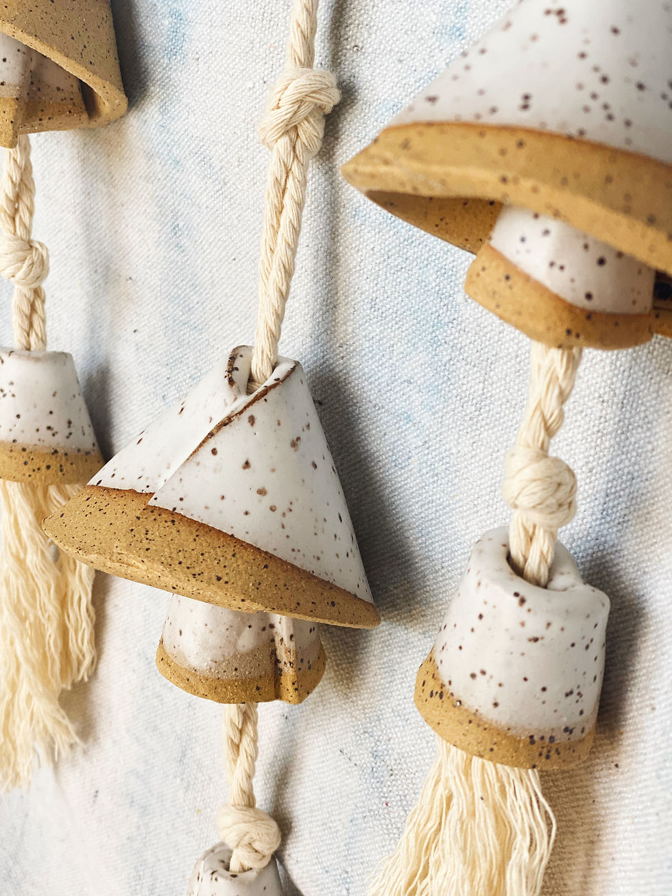 Thumbnail: ceramic cone bell cluster set