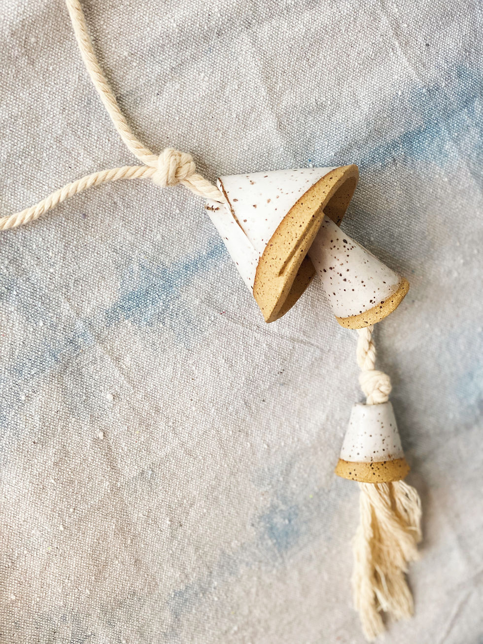 Thumbnail: ceramic cone bell cluster set