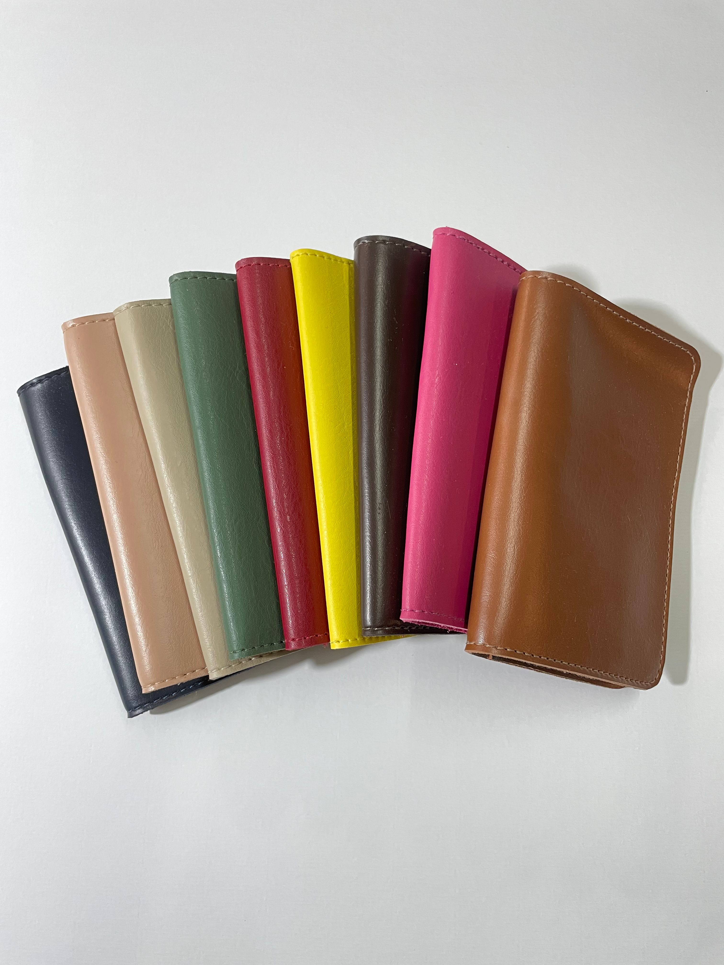 Porta Passaporte em Couro sintético de Primeira Linha