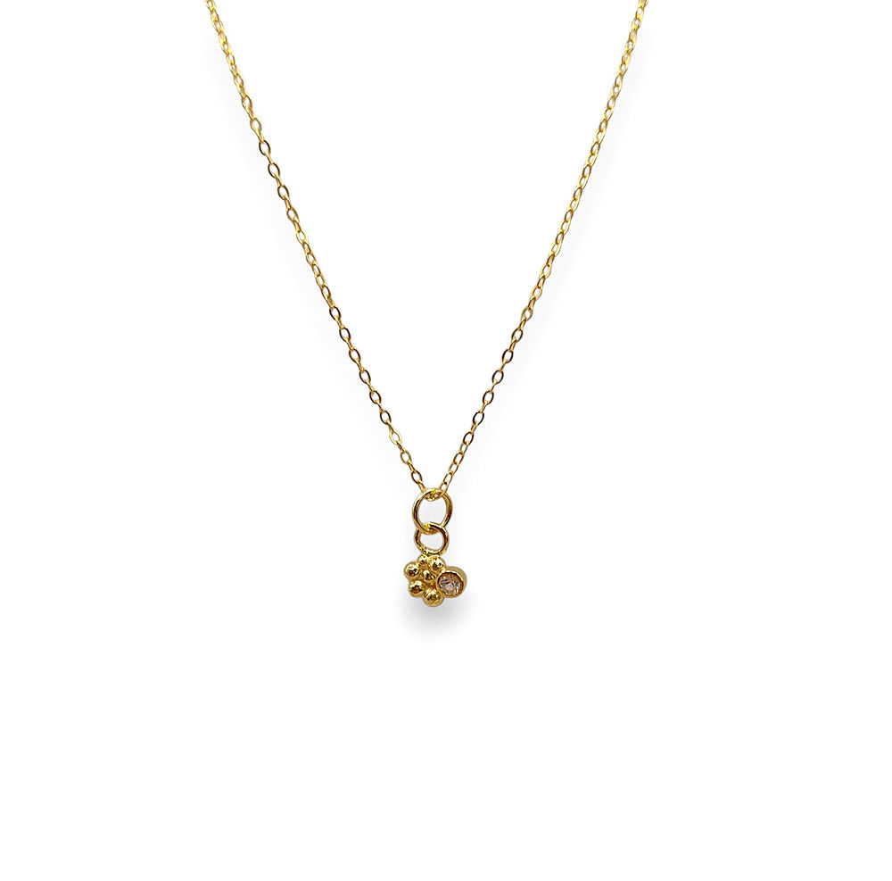 Handgemaakte 18k vergulde zilveren ketting met unieke hanger, kleine witte saffier en bolletjes, kettinglengte 45 cm.